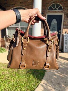 Dooney & Bourke Florentine Satchel in Elephant - Regular size